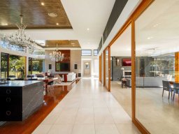 2-sliding-doors-131
