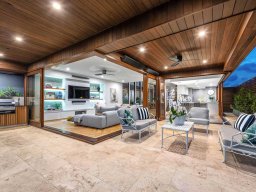 2-sliding-doors-158