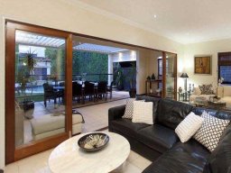 2-sliding-doors-76