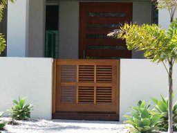 custom-gates-40